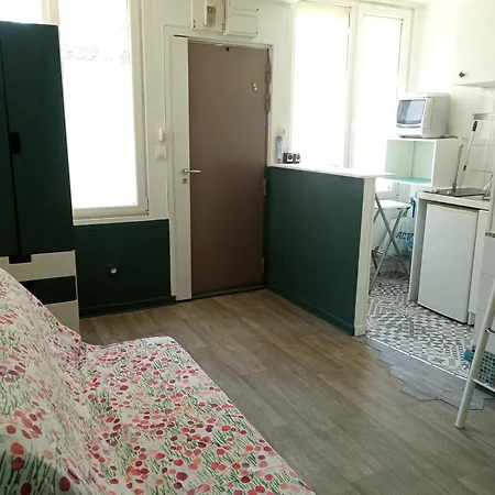 Independent Studuo Close To Paris *